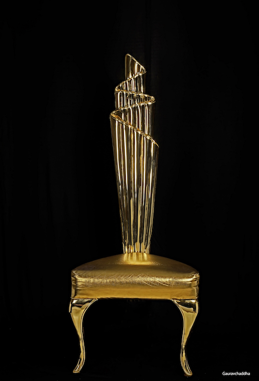 GOLDEN CHAIR FOR HIGH DEFINATION PRODUCT IMAGES